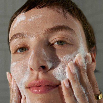 daily_microfoliant_milde_exfoliant_model