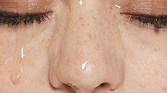 Waarom zijn reinigers op oliebasis het beste voor het verwijderen van make-up?
